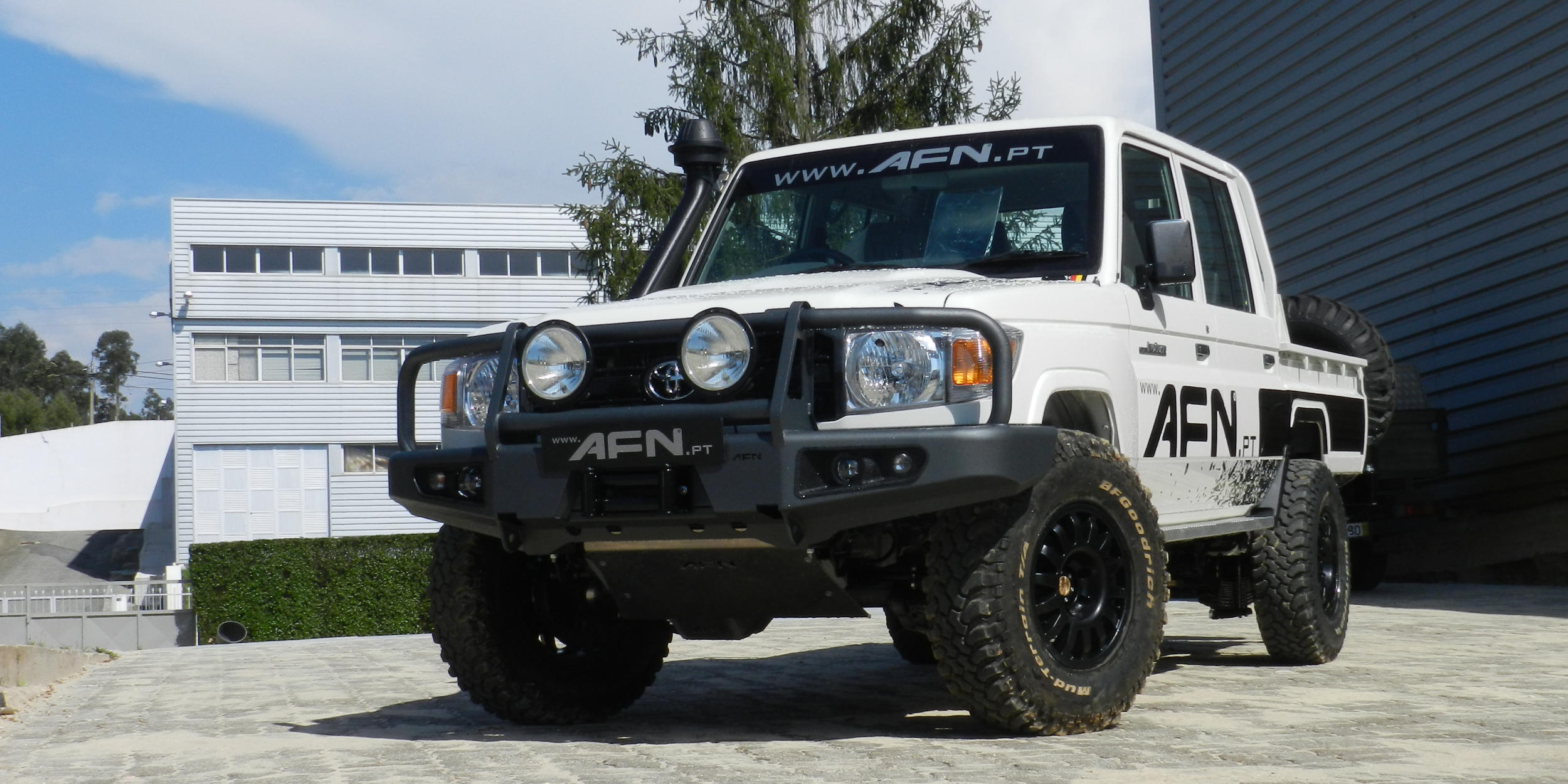 79 Double Cab